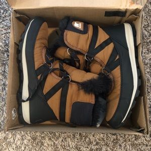 Sorel Whitney Short Lace Boots